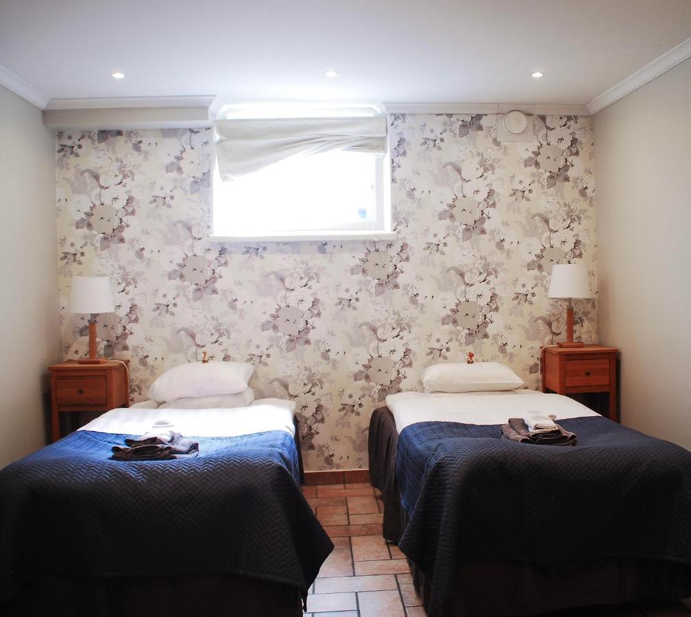 Acomodação com café da manhã  5:ans Bed & Breakfast